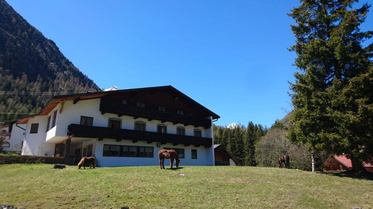 Alpenrose Penzion *